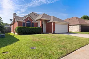 702 Lake Bridge Dr, Lake Dallas, TX 75065 - Photo 3