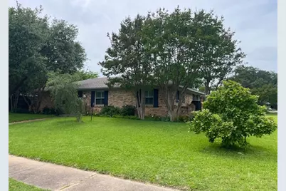 2701 Chadwick Drive, Plano, TX 75075 - Photo 3