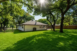 1416 Cheyenne Trail, Granbury, TX 76048 - Photo 23