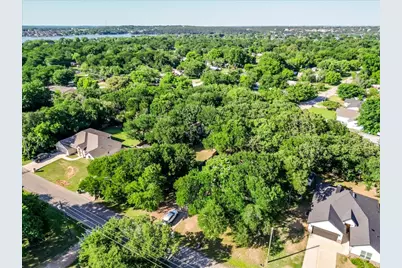 1416 Cheyenne Trail, Granbury, TX 76048 - Photo 31