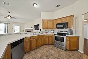 1631 Mt Zion Dr, Arlington, TX 76018 - Photo 11