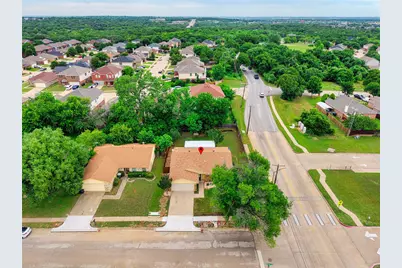7949 Bermejo Road, Fort Worth, TX 76112 - Photo 27