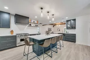 11231 McCree Rd, Dallas, TX 75238 - Photo 9