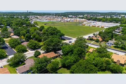 453 Irene Street, Burleson, TX 76028 - Photo 37