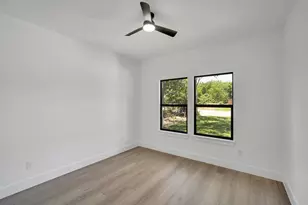 310 Matthew St, Hillsboro, TX 76645 - Photo 21