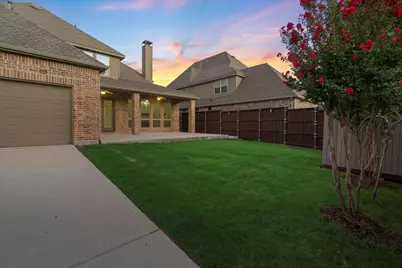 2521 Damsel Bella Boulevard, Lewisville, TX 75056 - Photo 3