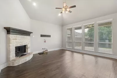 2521 Damsel Bella Boulevard, Lewisville, TX 75056 - Photo 5