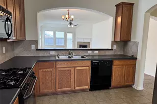 4512 Chris Dr, Fort Worth, TX 76244 - Photo 5