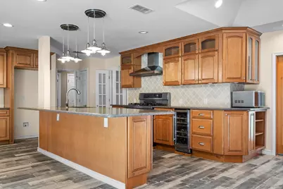 111 N Clearwater Drive, Highland Village, TX 75077 - Photo 13