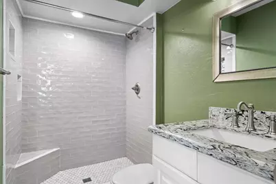 111 N Clearwater Drive, Highland Village, TX 75077 - Photo 25