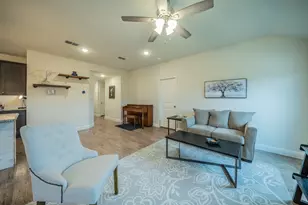 105 Arrowhead Dr, Sanger, TX 76266 - Photo 3