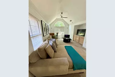 2651 Hidden Ridge Drive, Arlington, TX 76006 - Photo 5