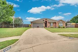 1605 S 3rd St, Midlothian, TX 76065 - Photo 1