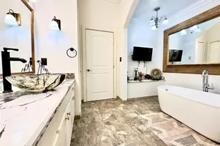 605 Davis Street S, Sulphur Springs, TX 75482 - Photo 13