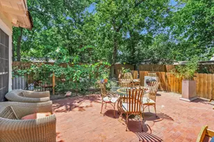 605 Davis Street S, Sulphur Springs, TX 75482 - Photo 5