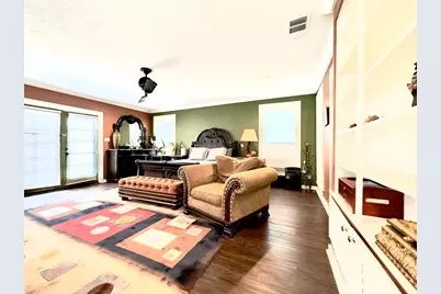 605 Davis Street S, Sulphur Springs, TX 75482 - Photo 9