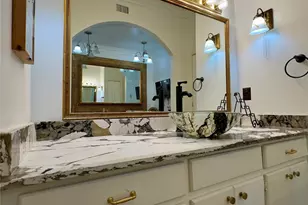 605 Davis Street S, Sulphur Springs, TX 75482 - Photo 25