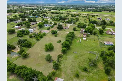 2102 Hill Top Circle, Weatherford, TX 76085 - Photo 37