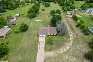2102 Hill Top Cir, Weatherford, TX 76085 - Photo 33