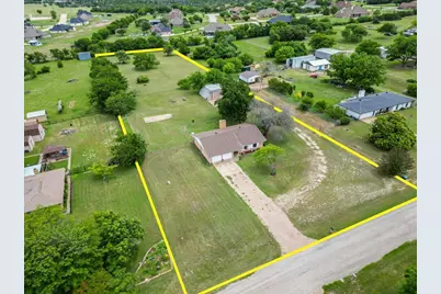 2102 Hill Top Circle, Weatherford, TX 76085 - Photo 1
