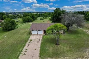 2102 Hill Top Cir, Weatherford, TX 76085 - Photo 27