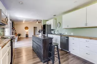 2102 Hill Top Cir, Weatherford, TX 76085 - Photo 17