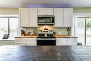 2102 Hill Top Cir, Weatherford, TX 76085 - Photo 15