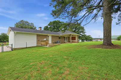 104 Kiowa Drive W, Lake Kiowa, TX 76240 - Photo 31