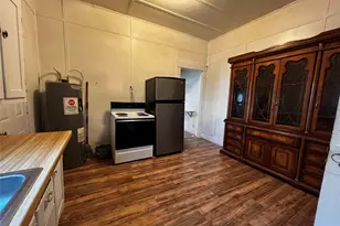 817 W Owing St, Denison, TX 75020 - Photo 9