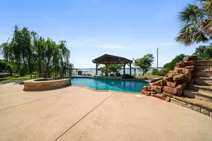 194 Old Howard Rd, Waxahachie, TX 75165 - Photo 11