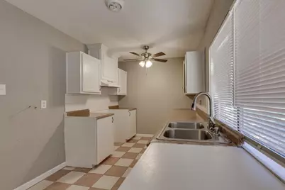 5709 Christie Lane, Garland, TX 75044 - Photo 7
