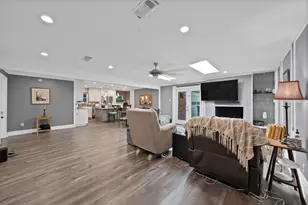 4605 Bayberry Ln, Garland, TX 75043 - Photo 7