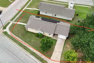 4421 E Kellis St, Fort Worth, TX 76119 - Photo 9