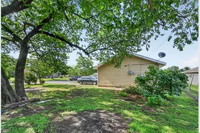 4421 E Kellis Street, Fort Worth, TX 76119 - Photo 29