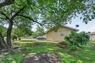 4421 E Kellis St, Fort Worth, TX 76119 - Photo 29