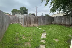 4632 Jenkins Cir, The Colony, TX 75056 - Photo 5