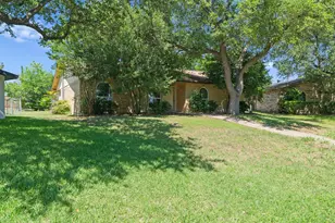 2039 Chestnut Rd, Carrollton, TX 75007 - Photo 3