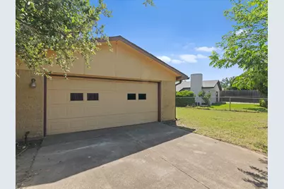 2039 Chestnut Road, Carrollton, TX 75007 - Photo 29