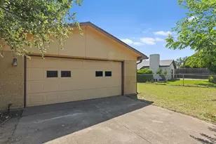 2039 Chestnut Rd, Carrollton, TX 75007 - Photo 29