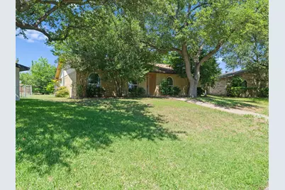 2039 Chestnut Road, Carrollton, TX 75007 - Photo 3