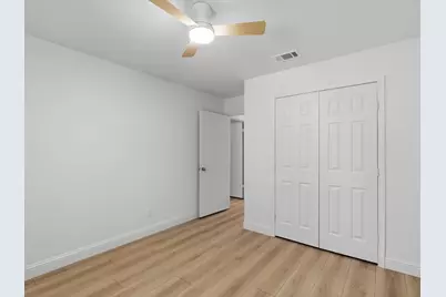 2039 Chestnut Road, Carrollton, TX 75007 - Photo 19
