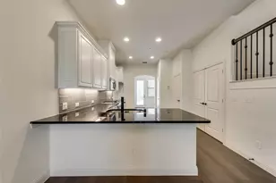 2401D Ct Dr, Carrollton, TX 75010 - Photo 9