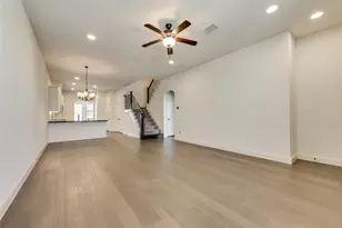 2401D Ct Dr, Carrollton, TX 75010 - Photo 3