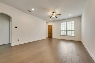 2401D Ct Dr, Carrollton, TX 75010 - Photo 5