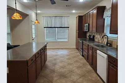 5423 Bryce Canyon Court, Fort Worth, TX 76137 - Photo 5