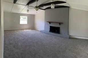 3221 Ridgeview Cir, Irving, TX 75062 - Photo 5