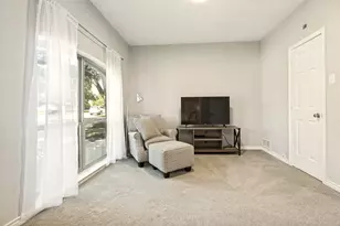10030 Woodlake Dr, Dallas, TX 75243 - Photo 27
