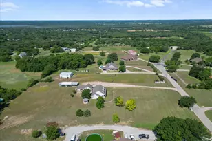 289 Co Rd 4655, Rhome, TX 76078 - Photo 31