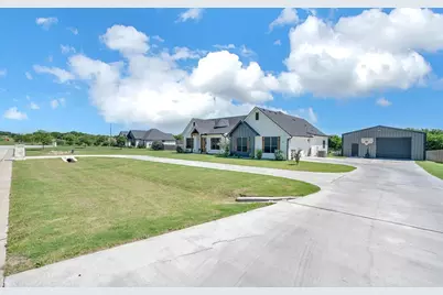 195 Rayford Drive, Lorena, TX 76655 - Photo 37