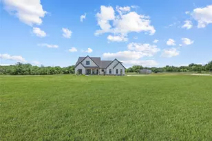1100 Maverick Ct, Rio Vista, TX 76093 - Photo 25